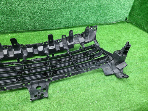 Решетка переднего бампера Porsche Cayenne 3 17-23