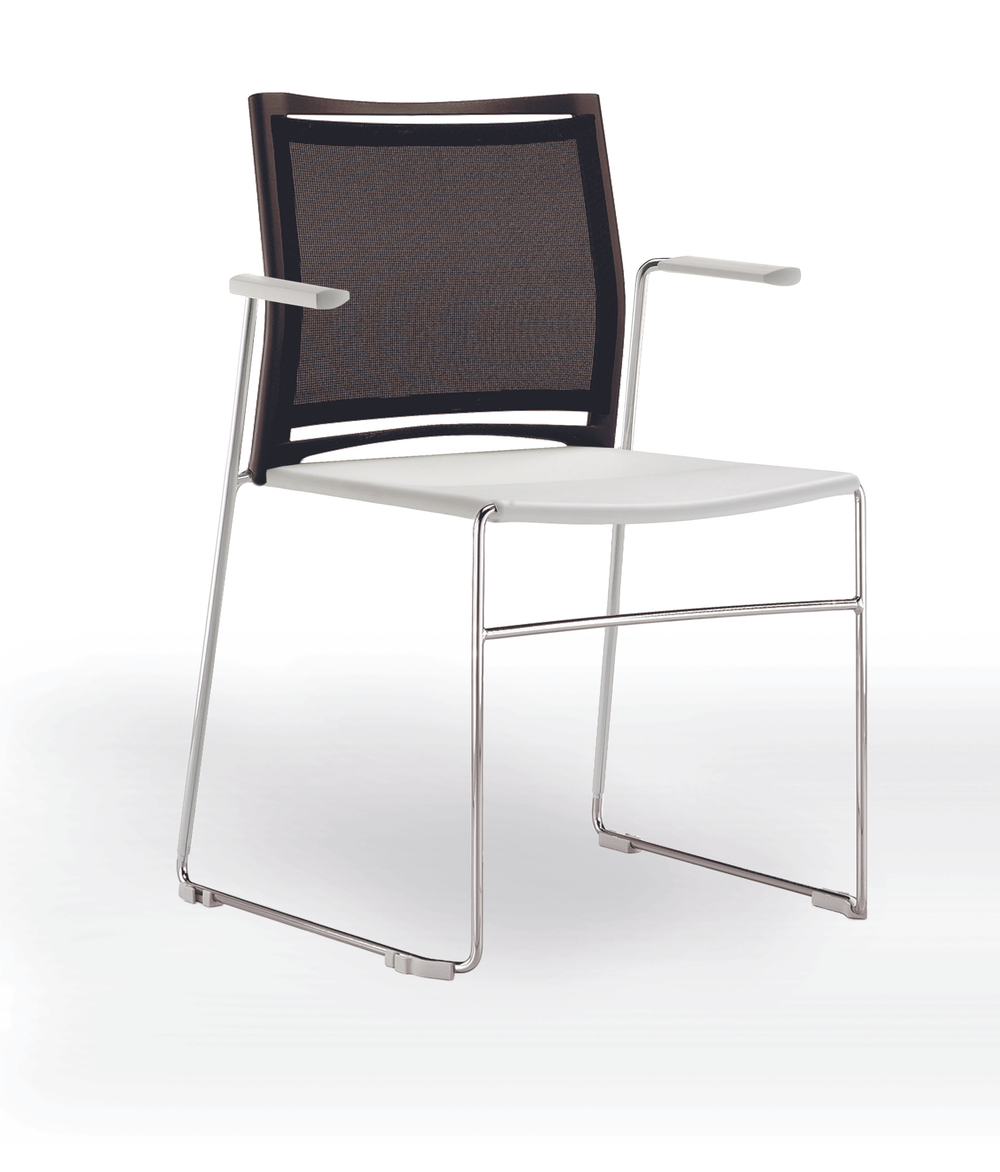 Web стул на полозьях с подлокотниками и спинкой-сеткой