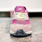 New Balance 2002R • Pink