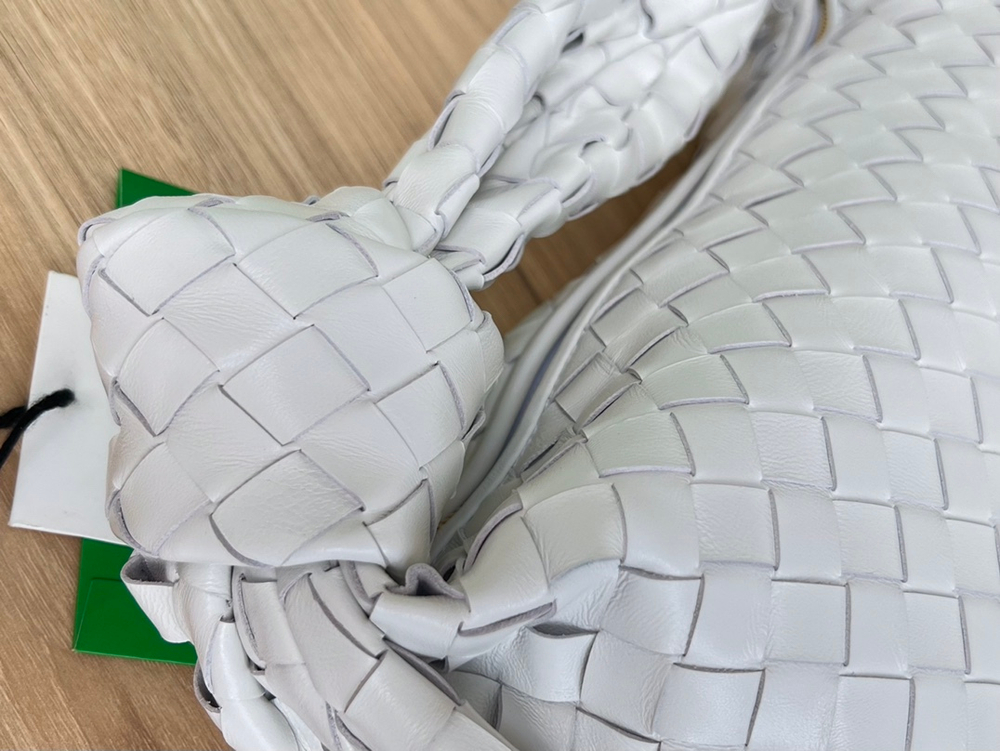 Bottega Veneta Teen Jodie 36 cm