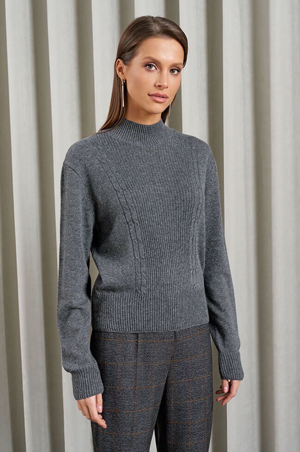 22921 Джемпер женский (графит)