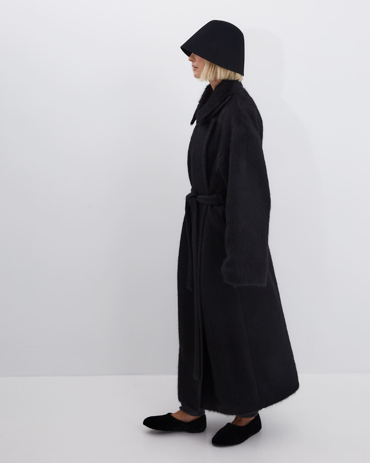Пальто на поясе из альпака и шерсти черный