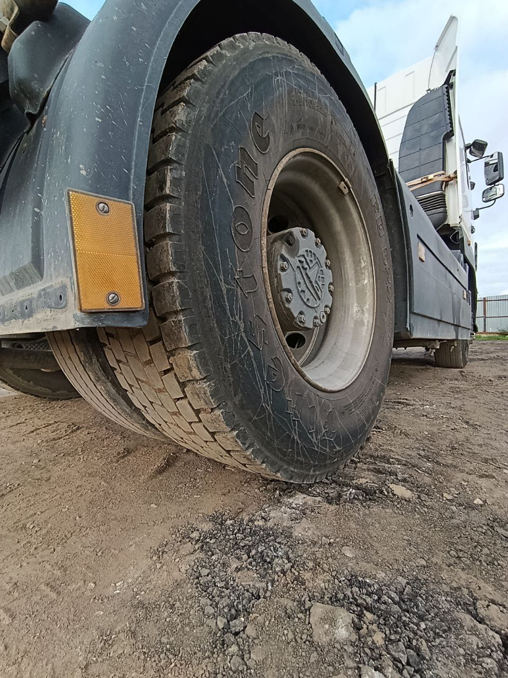 МАЗ 5440 4x2 Седельный тягач 544028-570-031 (Дизельный, 11,6 л, 423 л.с., МТ)