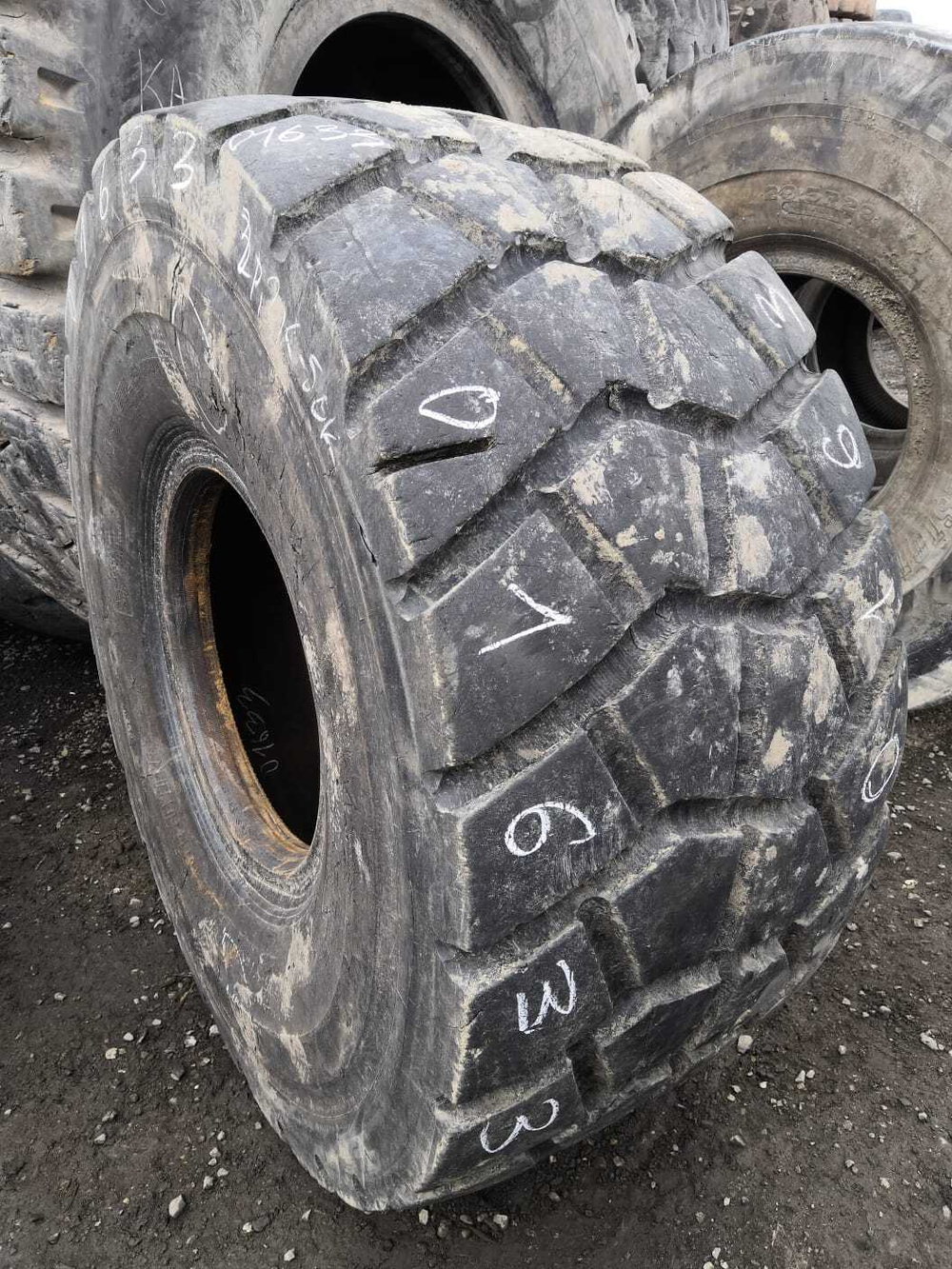 26.5R25 Bridgestone VSMS шина б/у