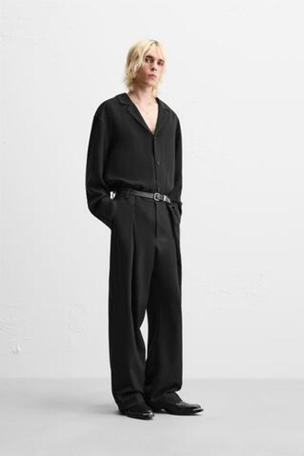 ZARA РУБАШКА СТРУЯЩЕГОСЯ ПОКРОЯ, ЧЕРНЫЙ