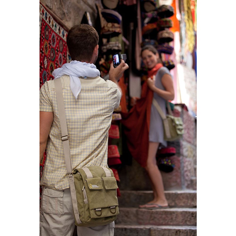 National Geographic NG 2300 Explorer Slim Shoulder Bag