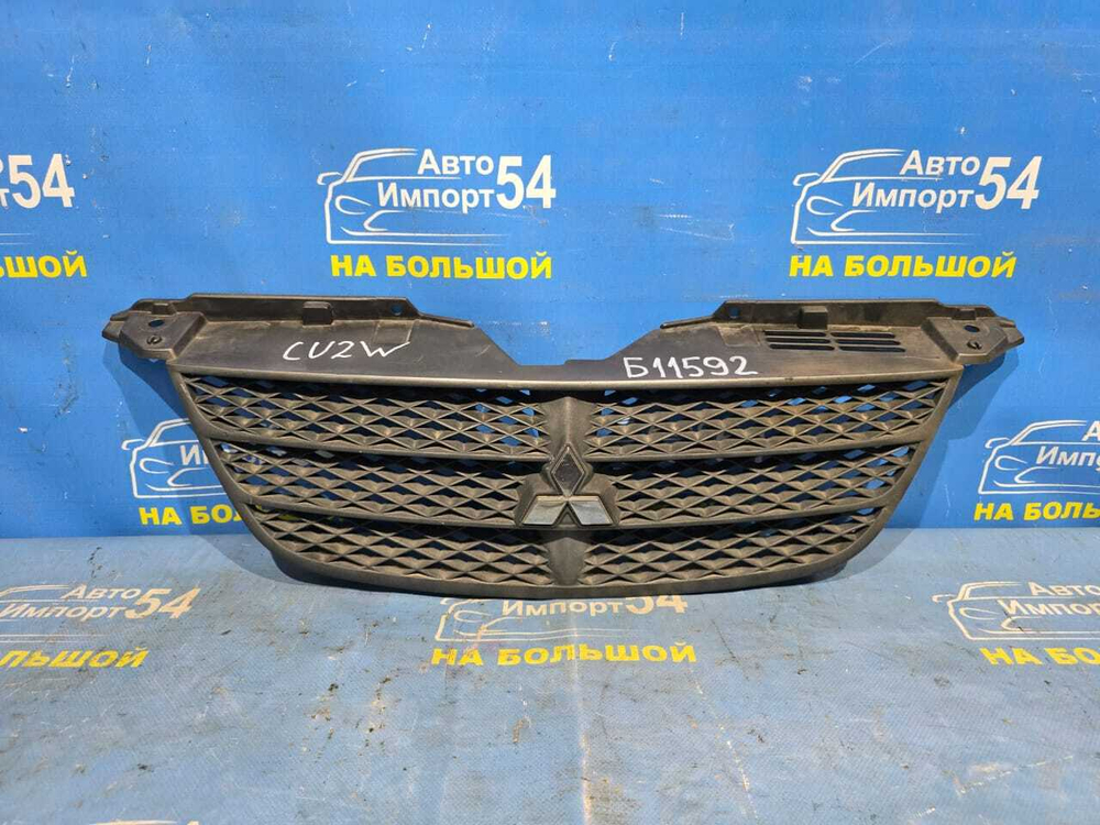 Решетка радиатора MITSUBISHI AIRTREK 2002-2005