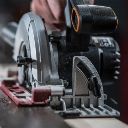 WORX WX530 аккумуляторная дисковая пила (1 x 2 Ач, ЗУ)