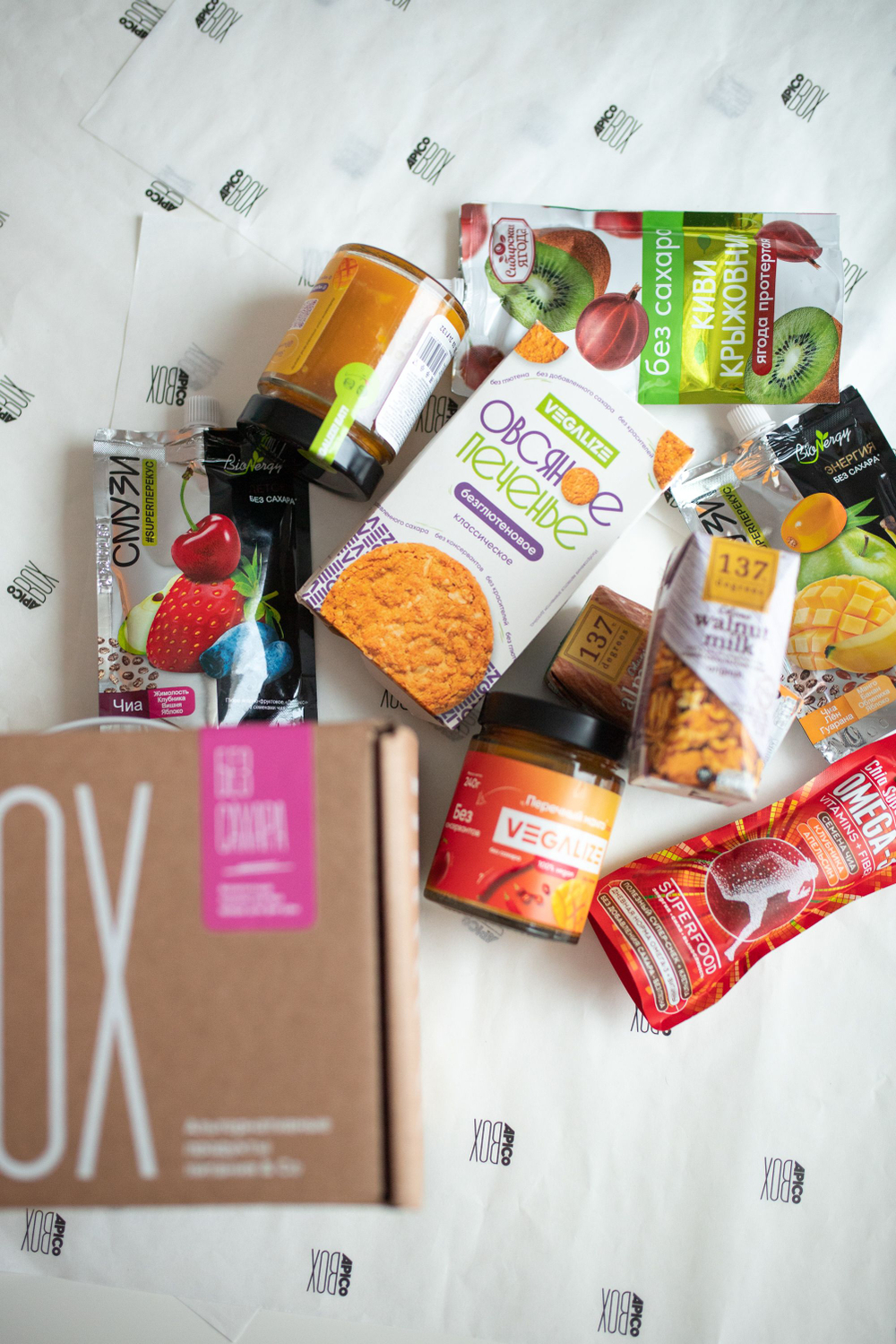 Набор продуктов APICO BOX №5 "Без сахара", подарочный набор из 9-ти продуктов без добавленного сахара, Новогодний подарок