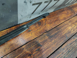 Молдинг стекла переднего левого Toyota Camry (XV70) 17-нв Б/У Оригинал 7572033170