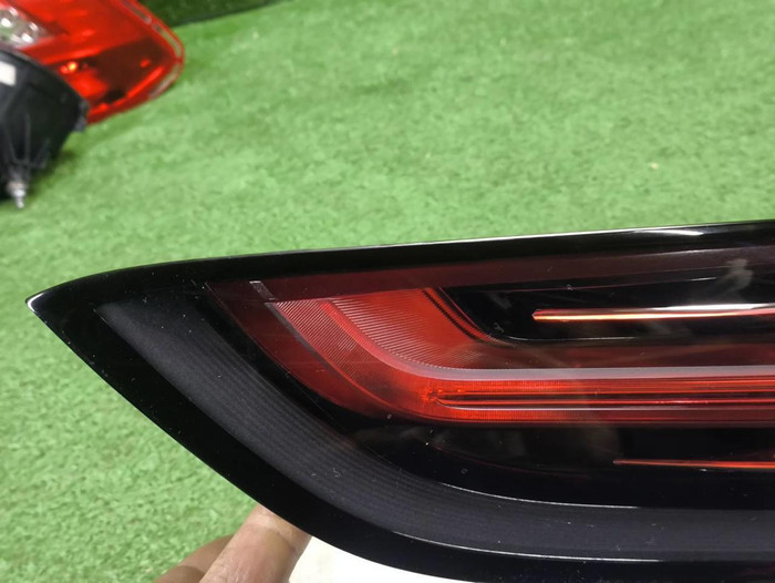 Фонарь левый внешний Porsche Cayenne 3 (2017-2023)