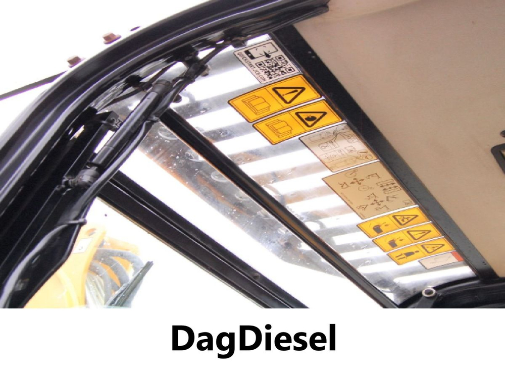 Стекло кабины верхнее JCB 400/F0742