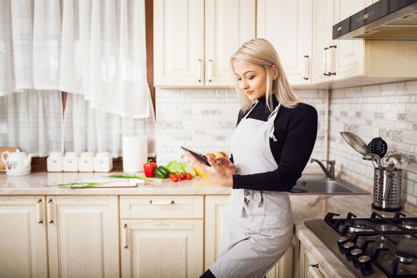 Из каких материалов изготавливаются кухонные гарнитуры? Ищем лучшие варианты для фасадов и корпусов