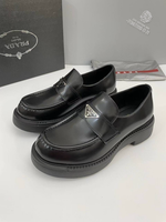 Лоферы Prada