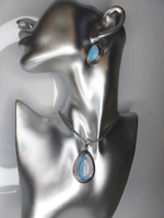 Комплект бижутерии "Лунный камень" - подвеска, серьги и браслет в форме капли