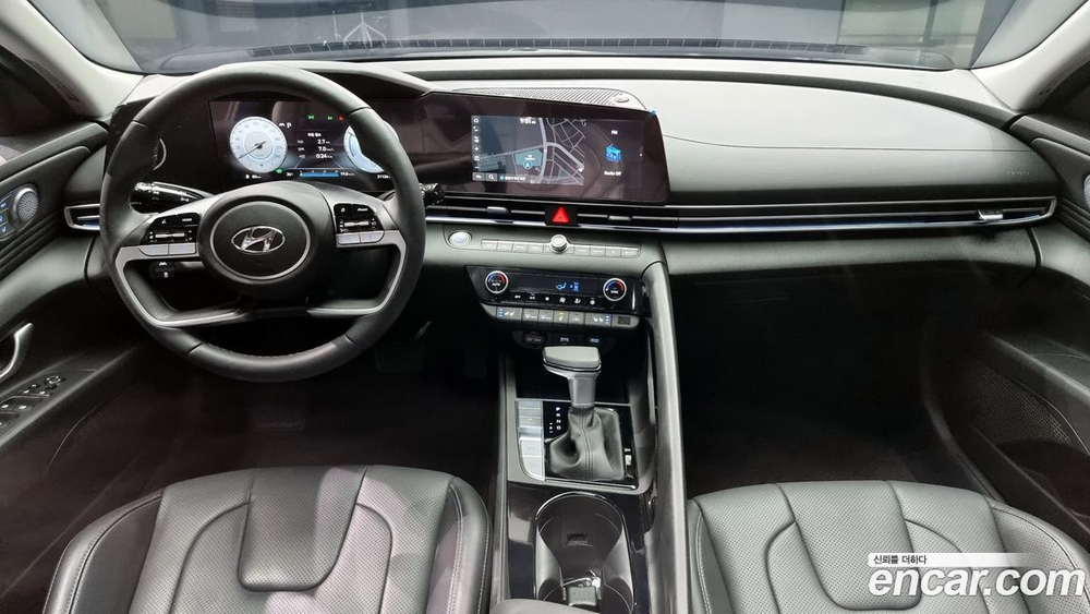 Hyundai Avante Hybrid (CN7) Inspiration (05.2022)