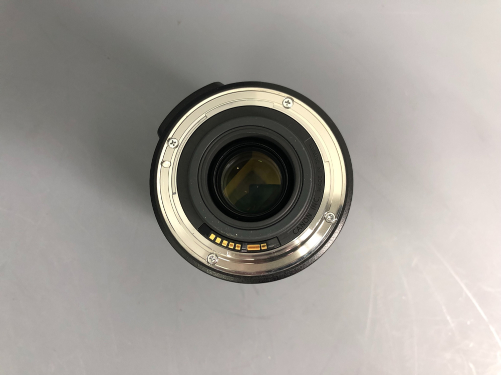 Canon EF-S 18-135mm 3.5-5.6 IS