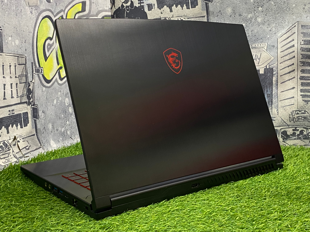 MSI i5-12/8/3050/512