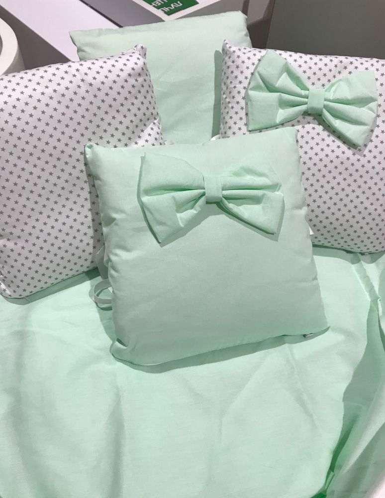 Комплект в кроватку 17 предметов "Звездочка зеленый", сатин Комплект в кроватку 17 предметов "Звездочка зеленый", сатин