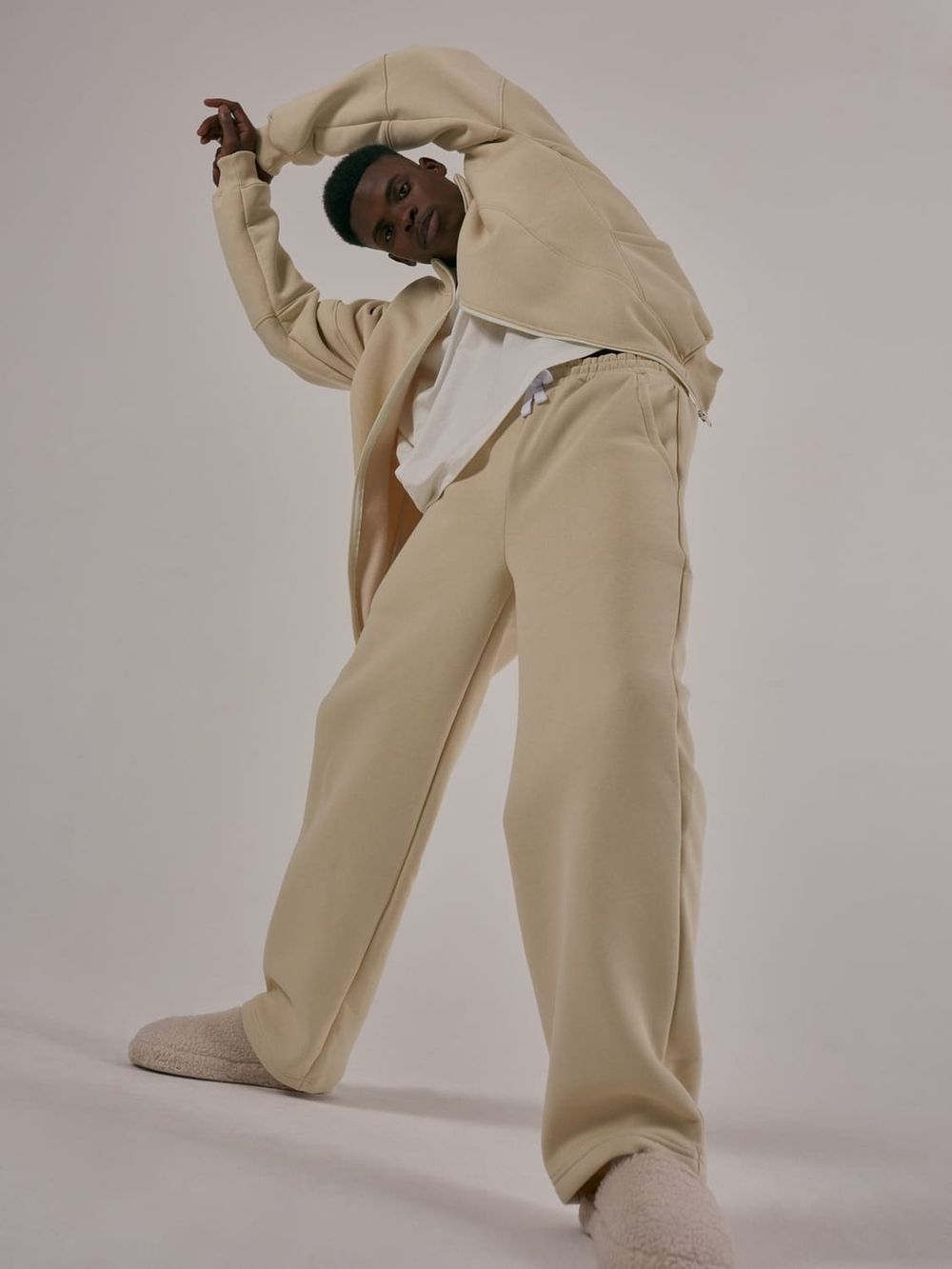 Купить Толстовка One Two Summer Sand Zip-Up бежевая Толстовка One Two Summer Sand Zip-Up бежевая