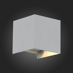 Уличный настенный светильник ST-Luce SL560.701.02
