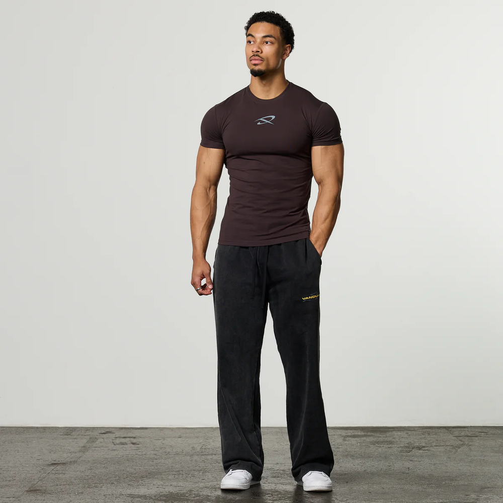 Футболка VANQUISH Quickstrike Slimfit T-Shirt Black