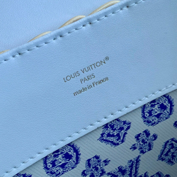 Louis Vuitton Capucines BB