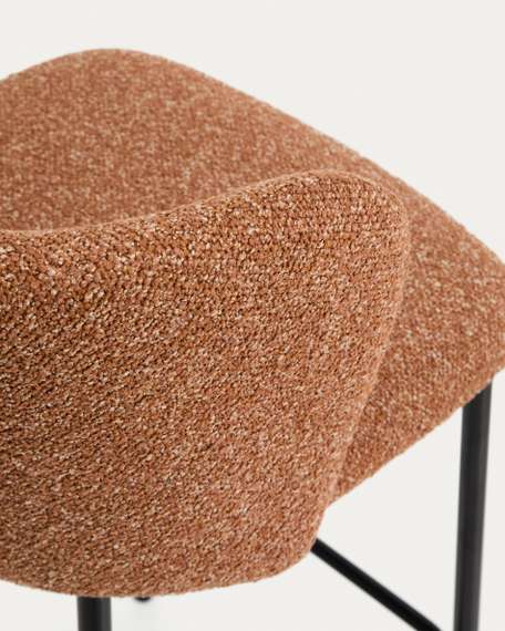 Барный стул Ciselia из терракотового шенилла с ножками из черной стали