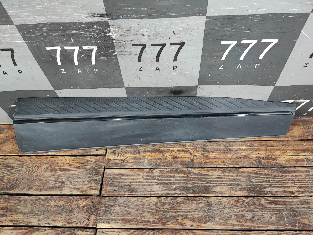 Накладка двери передней правой Jetour Dashing 22-нв Б/У Оригинал F165500220CA