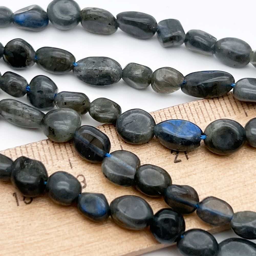 Лабрадор бусины, галтовка, размер около 5-8 мм, цена за нить 38 см