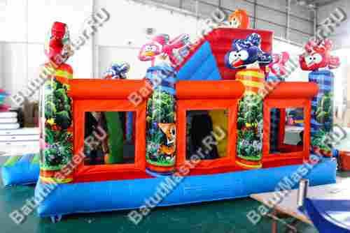 Коммерческий надувной батут "Звериный мир" с горкой и аркой, сетка на входе, 6*5*4 м