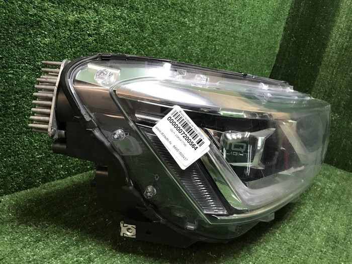 Фара правая VW Taos (2020-н.в.) LED