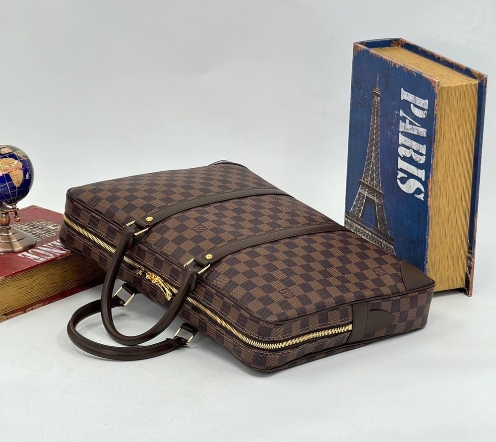 Портфель Louis Vuitton