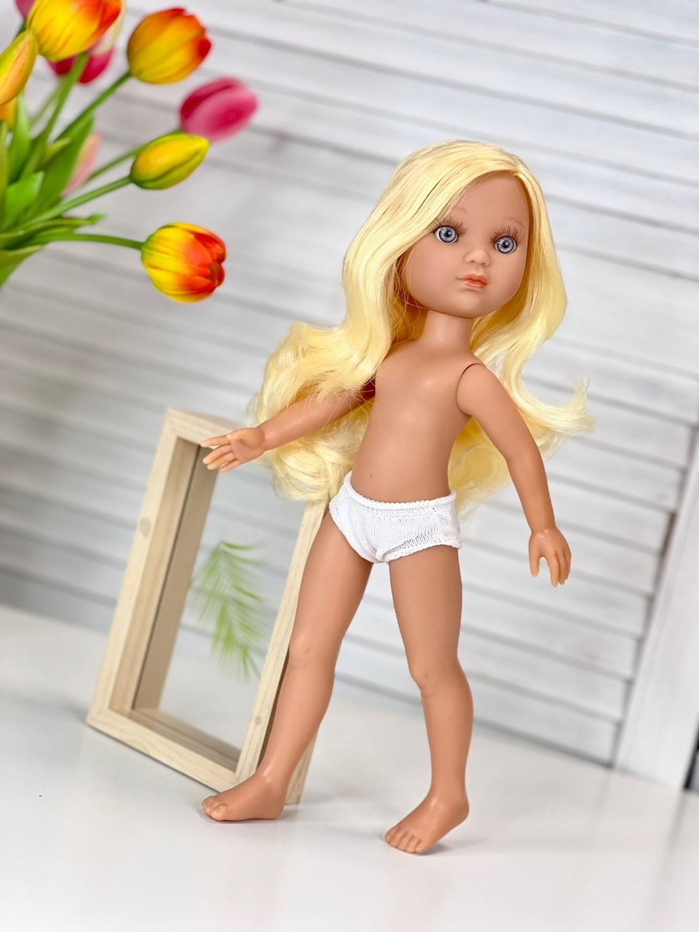 Кукла BERJUAN виниловая 35см Ева без одежды (2823)