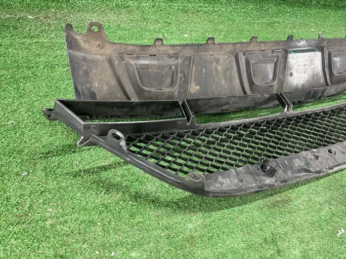 Решетка переднего бампера Mercedes GLC X253 (2015-2019) AMG