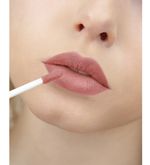 Матовый блеск для губ LuxVisage Ultra matt - 18 CREAM PRALINE