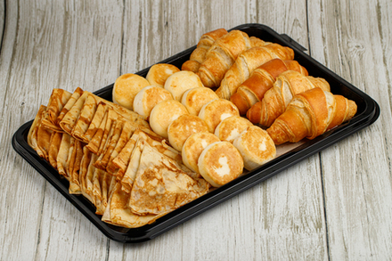 Платтер завтрак с блинчиками 24 шт.