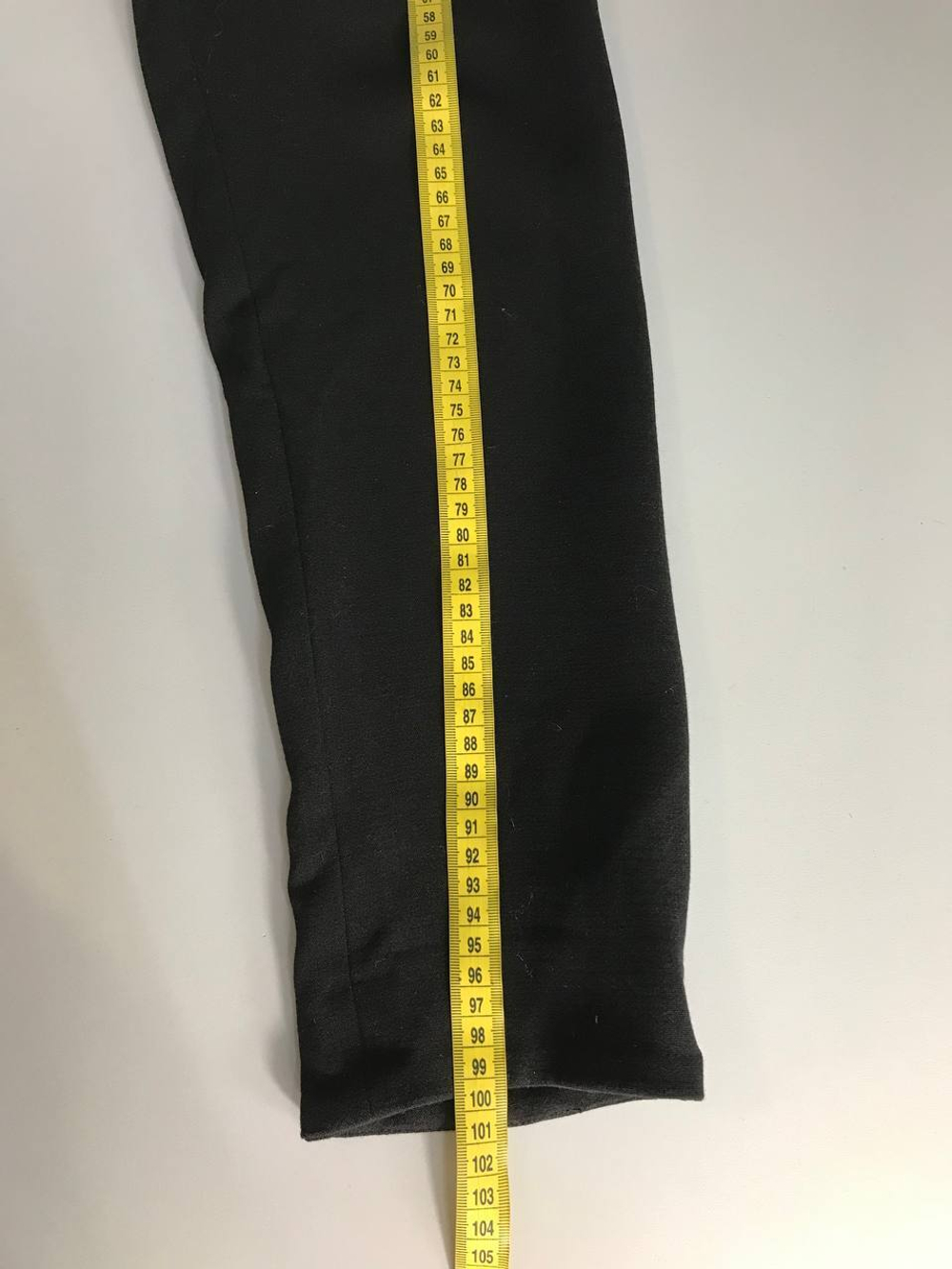 Брюки обтягивающего кроя, визуально на 48 размер