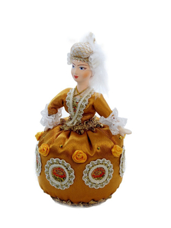 Кукла-игольница Золушка в бальном платье в стиле рококо 18 век