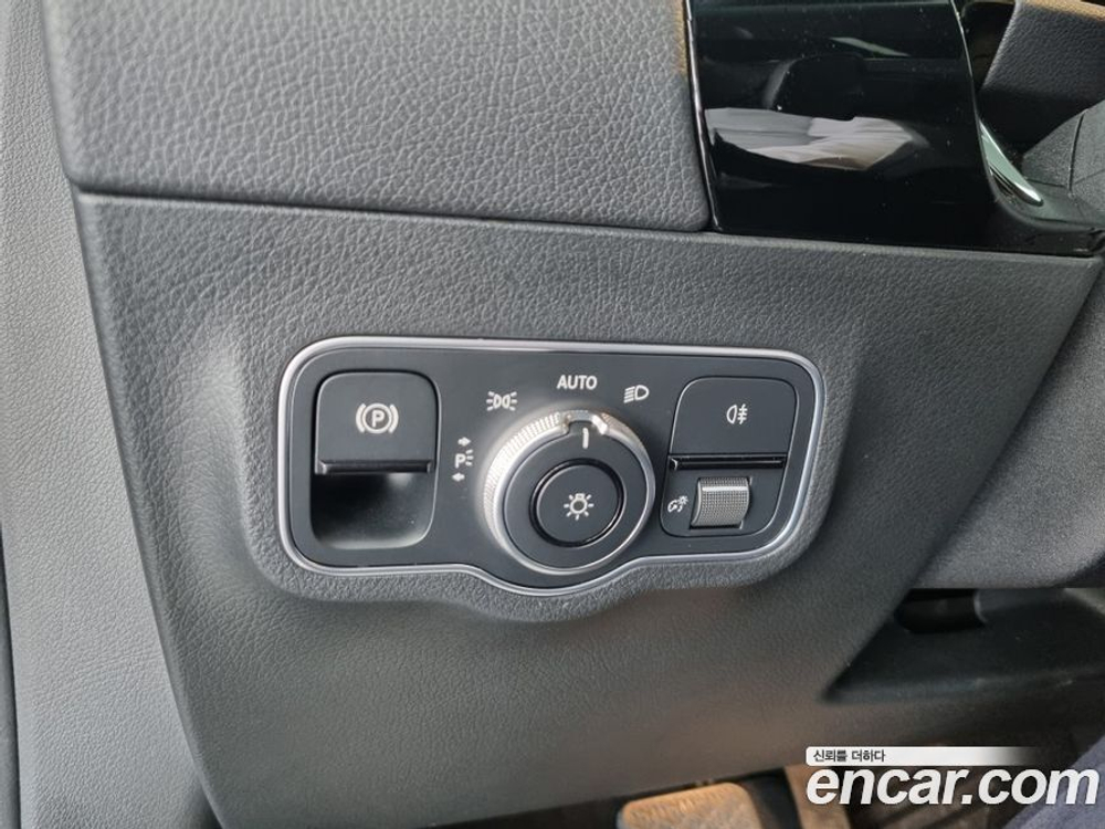 Mercedes-Benz GLA-Class H247 GLA220 (04.2021)