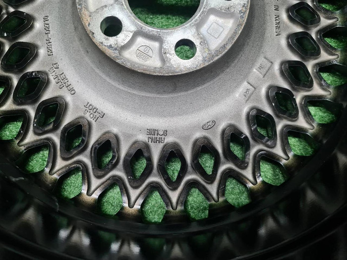 Диск литой R19 Genesis G90 (2016-2022) задний