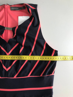 Платье Donna Ricco приталенное, визуально на 44/46 размер