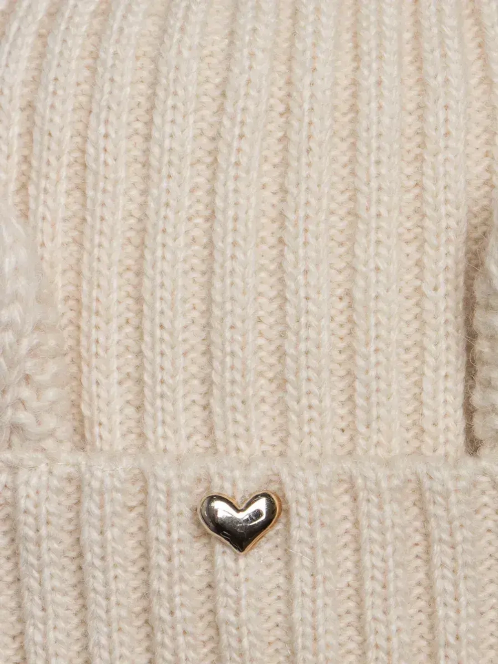 Шапка зимняя с помпоном и ушками для девочки