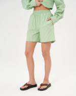 Свободные шорты boyfriend