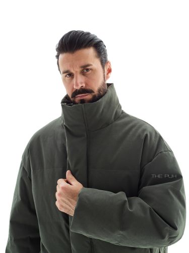 Короткий пуховик цвета хаки