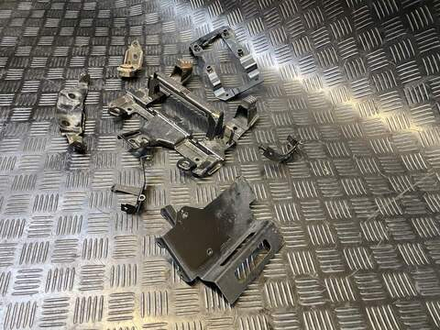 Крепления Yamaha FZ1 Fazer RN17 (одним лотом)