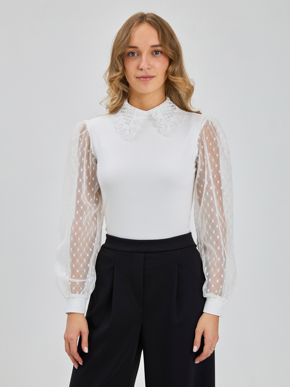 Блузка школьная для девочки с длинным рукавом молочная