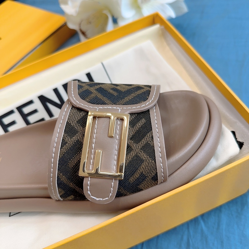 Fendi Slides