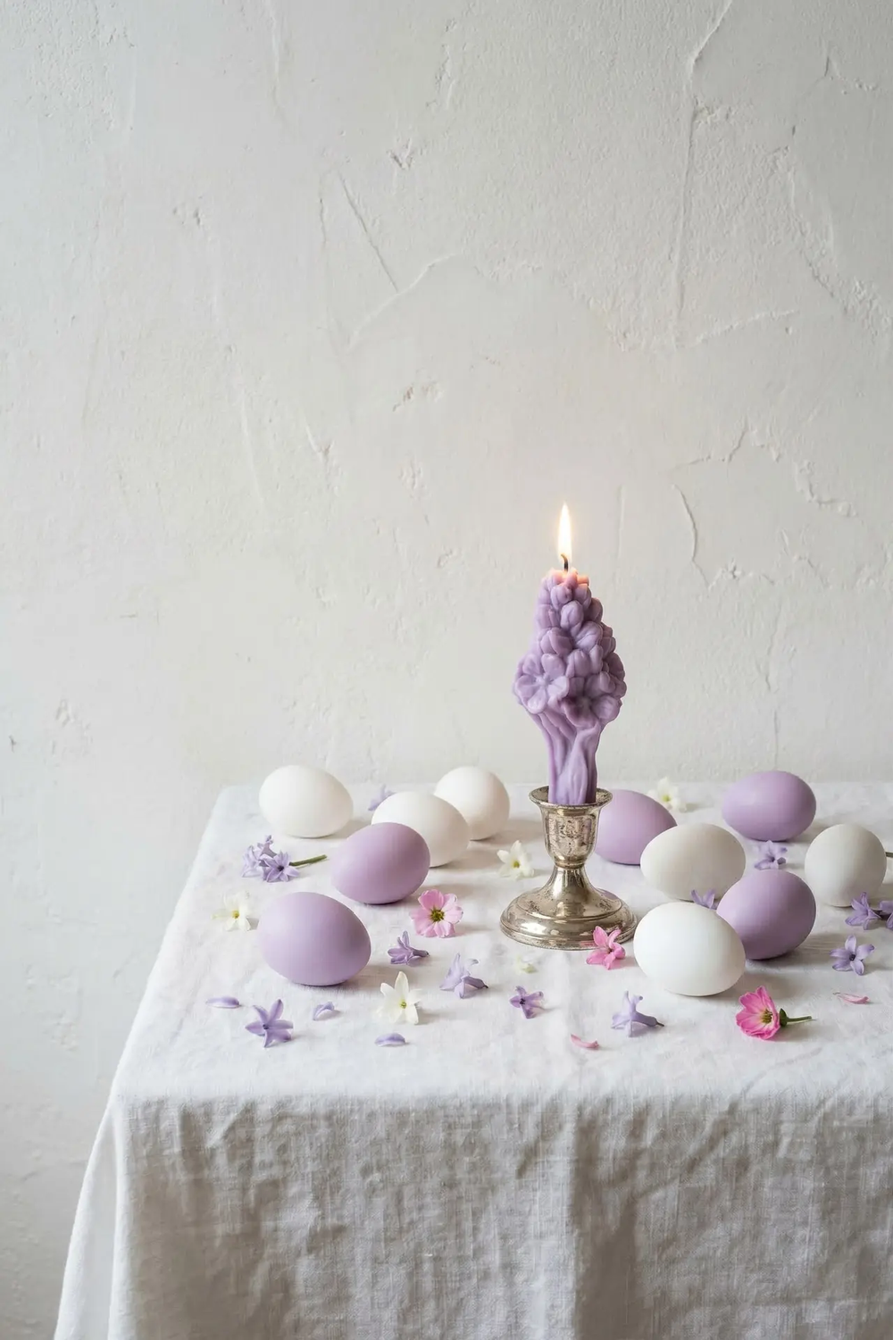 Свеча "Цветок Маленький" лилового цвета