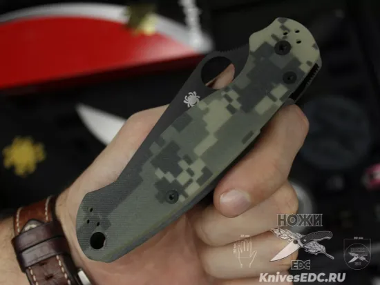 Нож складной Spyderco Paramilitary 2 C81GPCMOBK2 c черным клинком CPM-S45VN, рукоять камо G10
